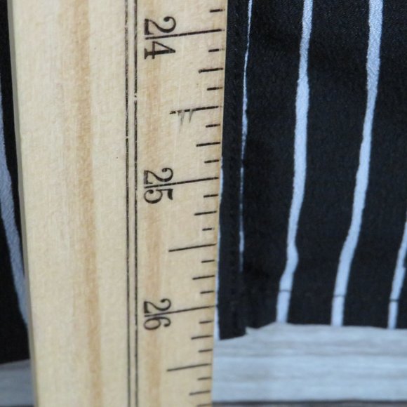 Croft & Barrow* Women's Long Tab Sleeve Button Down Curved Hem Blouse~ Size‎ XL - Picture 7 of 10